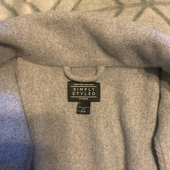 Gray coat - Picture 4 of 4